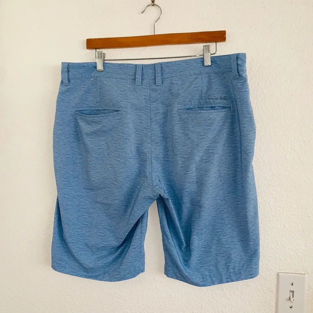 TravisMathew Mens Blue Heathered Golf Performance Shorts Size 36 Stretch Casual